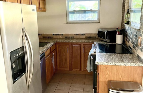 Shady Banks House | Downtown Ft Lauderdale PRIVATE HEATED Pool Home- 3.5mi to beach