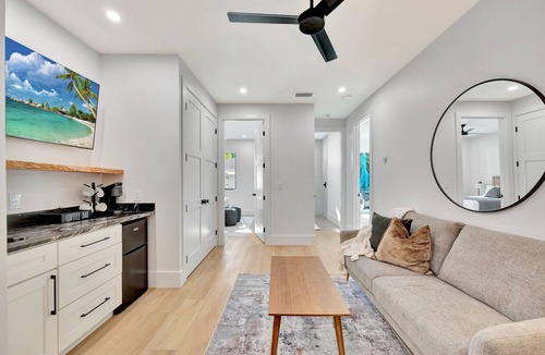 Downtown Dunedin House | Downtown Gem w/Fenced Yard & Grill - Main St