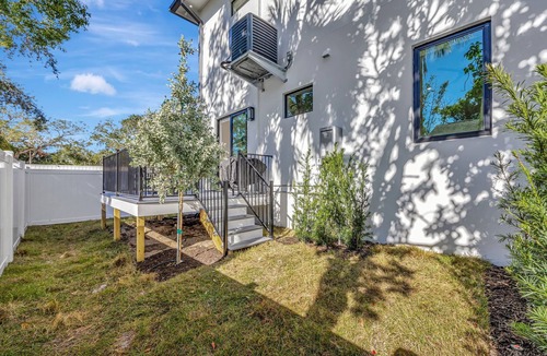 Downtown Dunedin House | Downtown Gem w/Fenced Yard & Grill - Main St