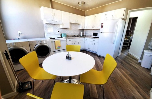 Columbus Apartment | Downtown Getaway ~ Historic & Peaceful, FREE Bikes