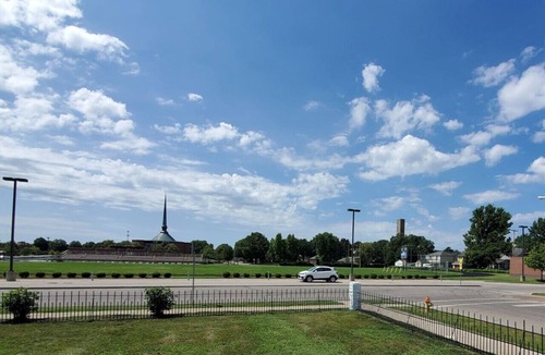 Columbus Apartment | Downtown Getaway ~ Historic & Peaceful, FREE Bikes