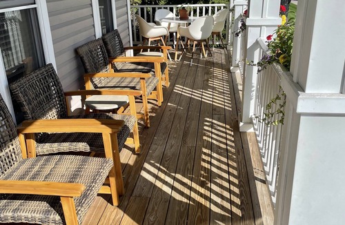 Harbor Springs House | Downtown Harbor Springs Haven—Walk to Beach, Shops & Restaurants