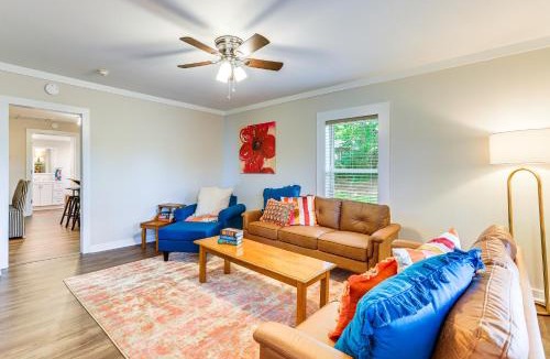 Heflin House | Downtown Heflin Cottage with Deck and Fire Pit!