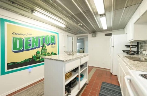 Denton Apartment | Downtown Hideaway on trendy Denton square