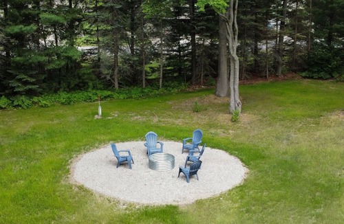 Traverse City House | 🌆 Downtown Hideaway – Remodeled Comfort Near East Bay Game Room ➠ 3191