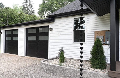 Traverse City House | 🌆 Downtown Hideaway – Remodeled Comfort Near East Bay Game Room ➠ 3191