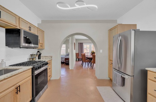 Barrio Viejo House | Downtown Historic 4BR/2BA with parking, Downtown Historic 4BR/2BA with parking