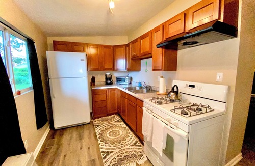 Hobart Apartment | Downtown Hobart Cozy 1 Bedroom