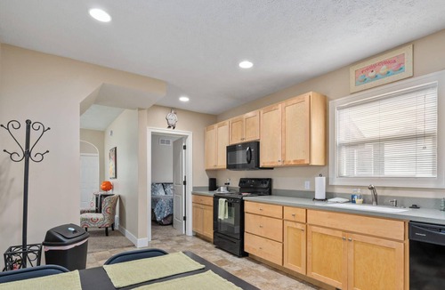 Holland House | Downtown Holland Charmer