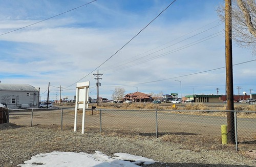 Alamosa House | Downtown home family and pets.