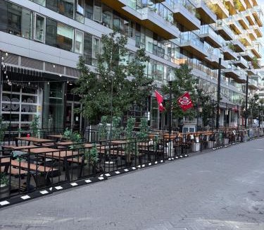 Navy Yard House | Downtown House Free On-site Parking A