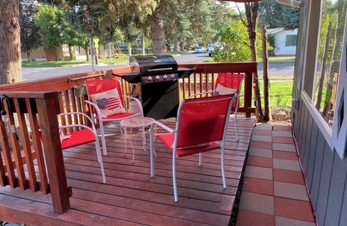 Redmond House | Downtown Hub - Dog Friendly