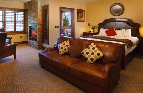 Jackson Hotel | Downtown Jackson - Fireplace Suite