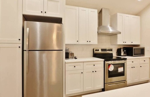Downtown Jacksonville House | Downtown Jax Retreat- Sleeps 25