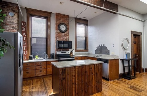 Kent Apartment | Downtown Kent NY Style Penthouse