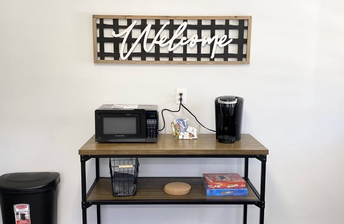 Kilmarnock House | Downtown Kilmarnock Gem - High speed WiFi