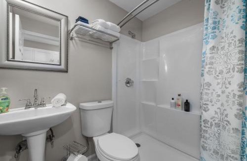 Kimmswick House | Downtown Kimmswick Studio Newly Renovated