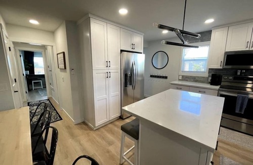 Wapato Point House | Downtown Lake Chelan Gem - Walkable - Hot Tub