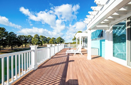 Cape Charles House | Downtown Lakefront Location!