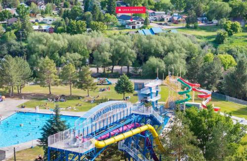 Lava Hot Springs House | Downtown Lava - Views Huge Yard Slide Games