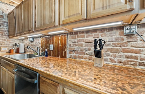 Eureka Springs Historic District Apartment | Downtown Loft on Spring, Sleeps 7, Near Basin Park