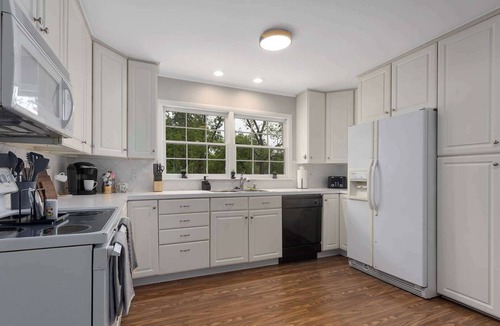 Lee's Summit House | Downtown LS | 4 Kings | Near FIFA World Cup KC