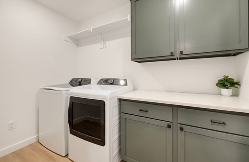 Rogers House | Downtown Luxe-Easy 0.7 mi walk to DT-New/Modern