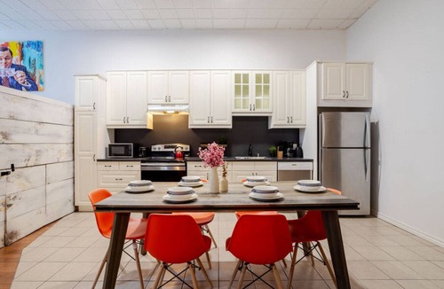 International District Apartment | Downtown Luxe Loft Retreat