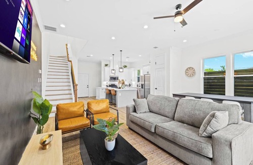 Greater Third Ward House | Downtown Luxe Retreat: Pool, Patio, Games & Grill