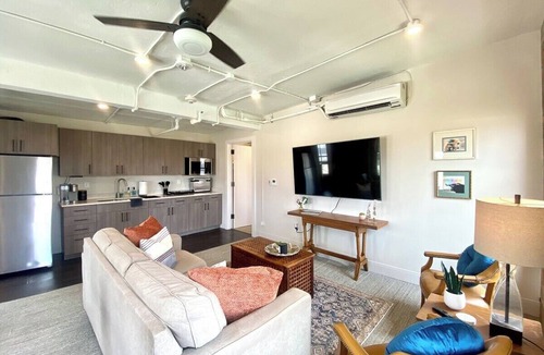 Downtown San Antonio Apartment | Downtown Luxury Condo for 2!