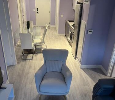 St. Lawrence Apartment | Downtown Luxury Condo Gym & Parking