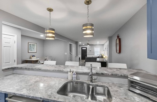 Downtown Wilmington Villa | Downtown Luxury | Free Parking | Steps to DuPont