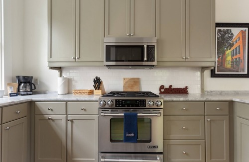 Cannonborough Elliotborough Apartment | Downtown Luxury |Rutledge Avenue Inn (Suite C)