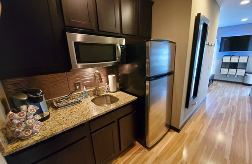 Columbia Apartment | Downtown Luxury Suite