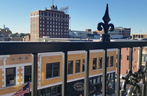 Columbia Apartment | Downtown Luxury Suite