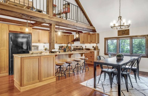 Wolfeboro Condo | Downtown Luxury, Walk to Shops + Docks, Wolfeboro