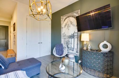 Central Business District Apartment | Downtown Lynchburg Condo w/James River Views