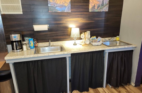 Maple Falls House | Downtown Maple Falls Lodge