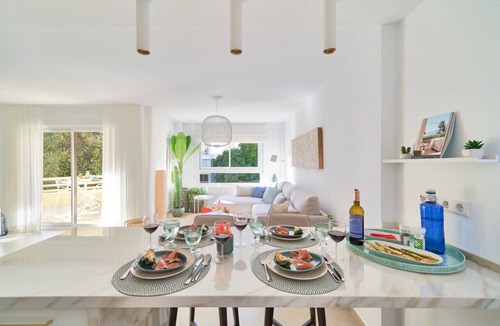 Marbella City Centre Apartment | Downtown Marbella, steps from beach. Gorgeous sunny terrace, walk to everything!