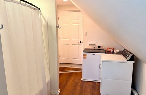 Chatham-Arch House | Downtown, Mass Ave, Walkable, Explore & Unwind