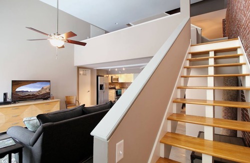 South Main Historic District Condo | Downtown Memphis Condo, Walk to Everything, Sleeps 6