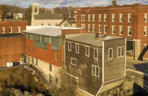 Middlebury Apartment | *Downtown Middlebury Waterfall Studio Apartment*