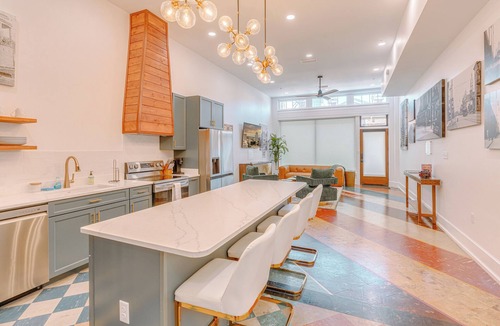 Central Business District Apartment | Downtown Mobile Luxe: Pets Ok, Walkable, Secure Parking