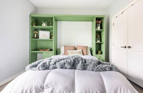 Government Hill House | Downtown Modern Farmhouse-Pool- Sleeps 12