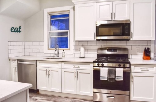 Montclair Apartment | Downtown Montclair 2BR Apt Parking & Train Nearby