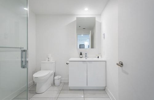 Gay Village Apartment | Downtown Montreal 1BR - Sleeps 4