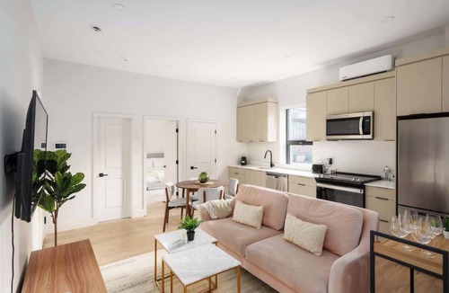 Griffintown Apartment | Downtown Montreal 3BR Oasis | 2BA + Outdoor Patio