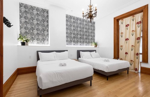 Milton Park Bed & Breakfast | Downtown Montreal | The Spa | 2 Beds, Semi Private Bath, 65` TV, Bed & Breakfast