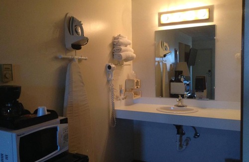 Gaylord Hotel | Downtown Motel
