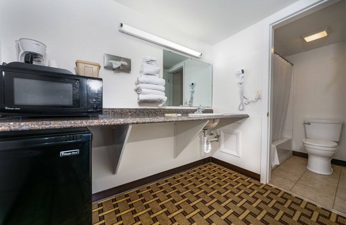 Gaylord Hotel | Downtown Motel